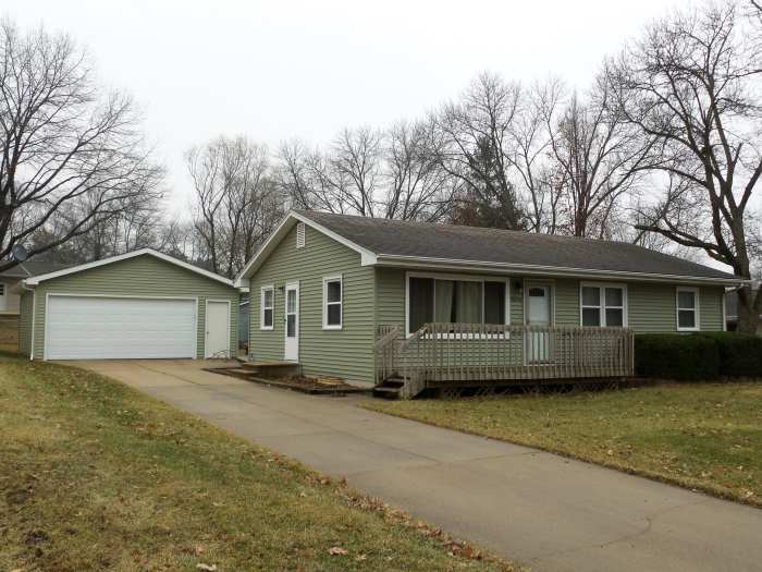 siding green ranch