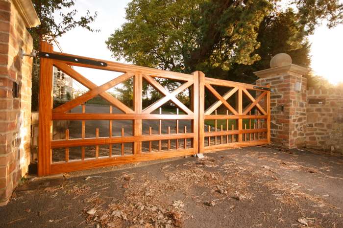 Driveway gate ideas