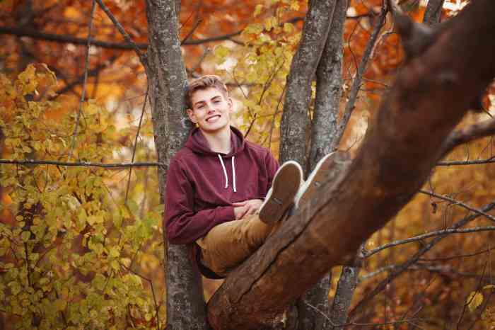 Boy senior picture ideas