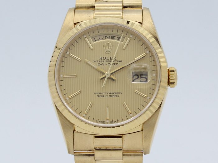 Rolex diamond date day gold yellow 18k mm