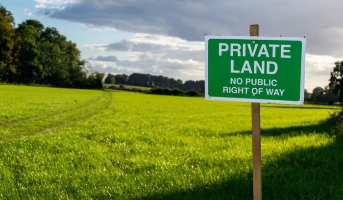 Who owns right of way property