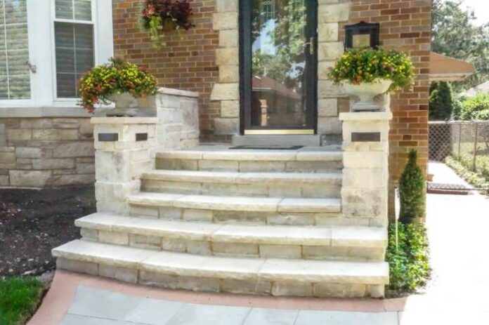 Stone accents to entry ways