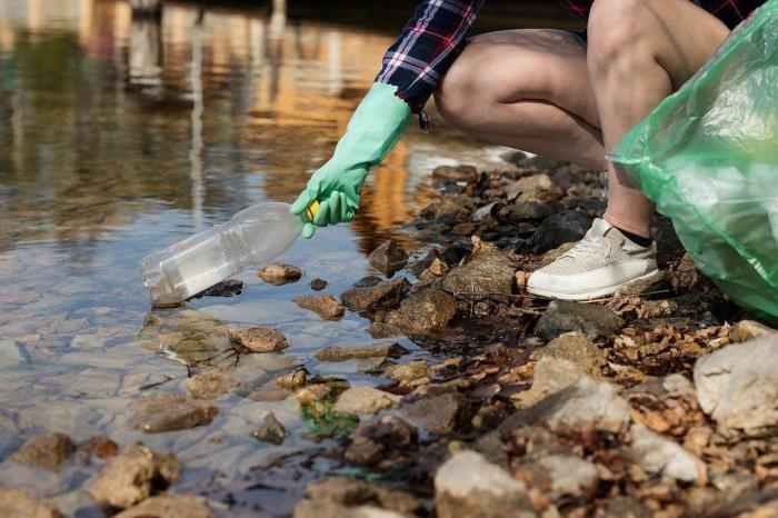 Pollution chemicals properly dispose research