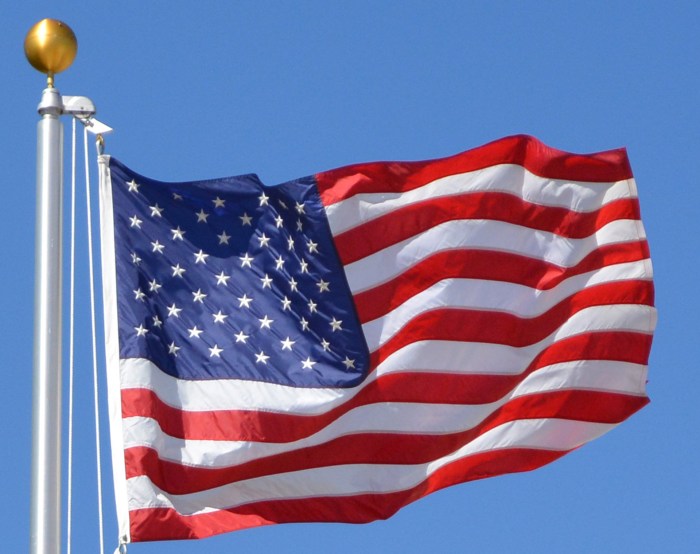 United states flag if the church was the government emphpasizing on Religious Tolerance